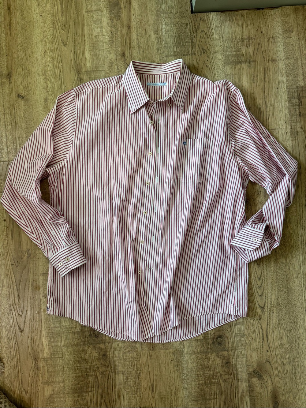 Southern Tide Men's Red & White Striped Button-Down Shirt